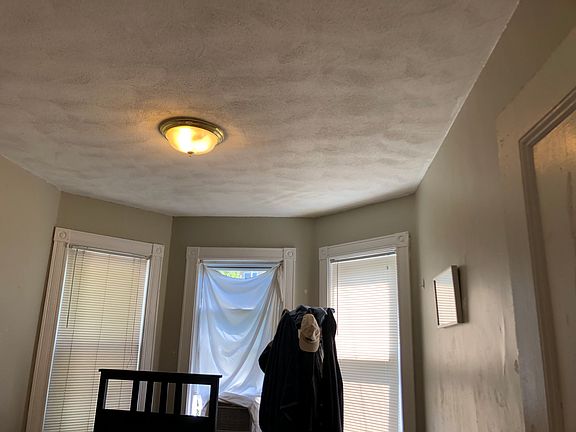 3rd image of 15 Shepherd Ave #2