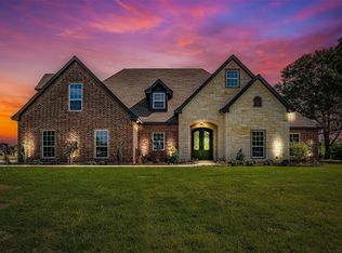 315 E Vaughn Rd, Cleburne, TX 76031