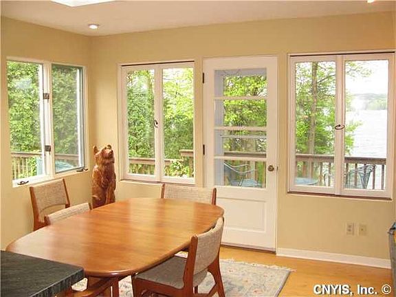 3rd image of 4781 Ormonde Dr