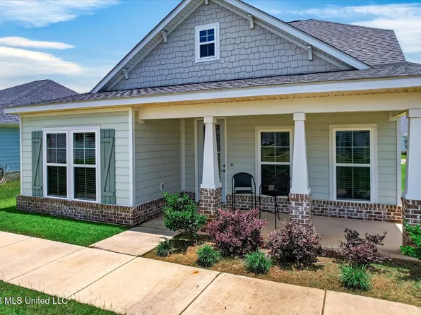 113 Everly Cir, Ocean Springs, MS 39564