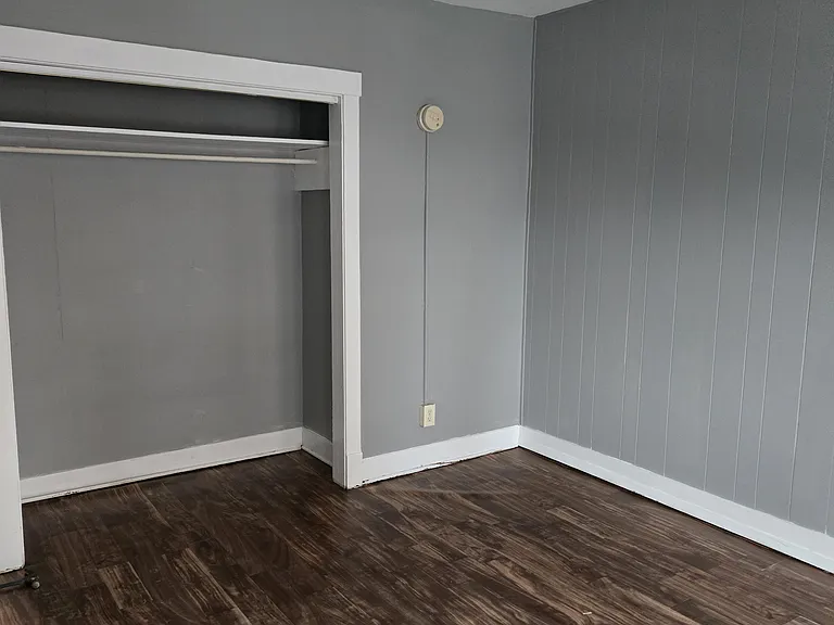 3039 Delaware Ave #8 — Photo 2
