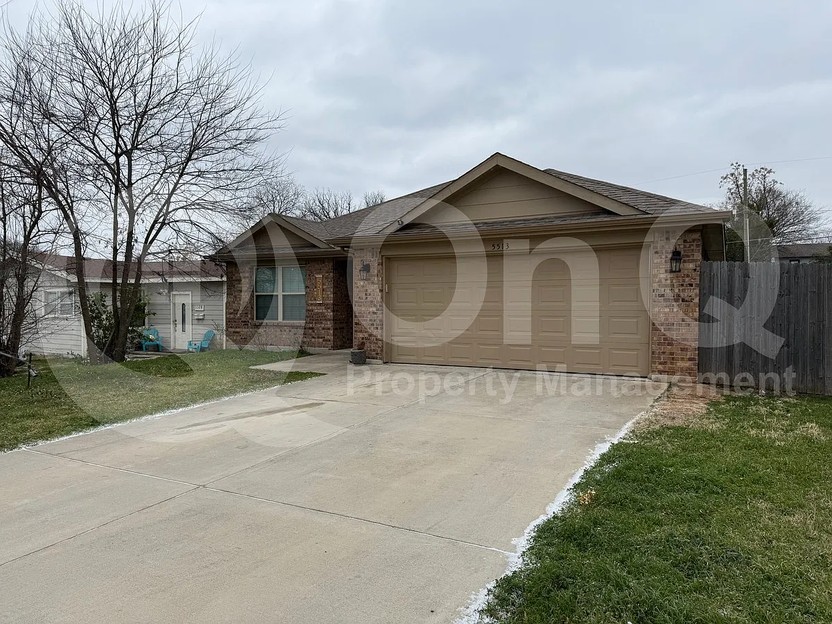 Building Photo - 5513 Diaz Ave