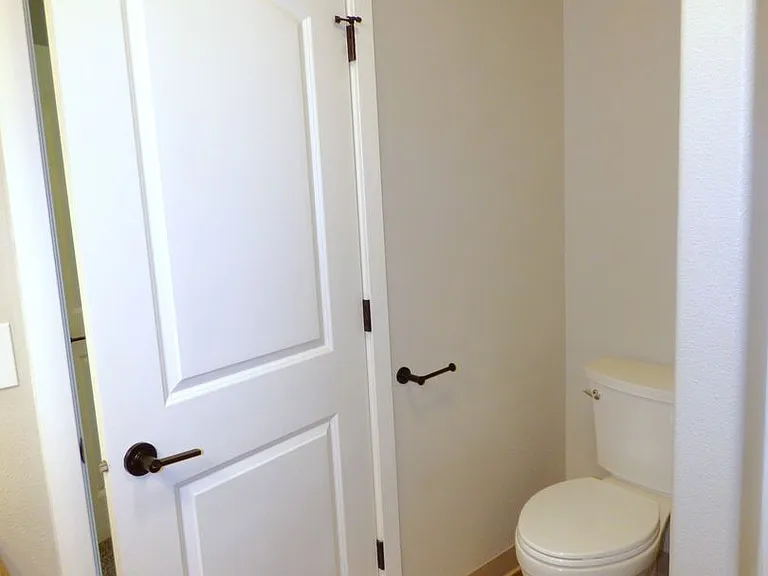 3576-3578 Fisher Ct NE — Photo 36