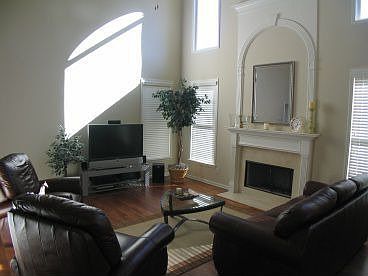 Beautiful great room. Very bright.