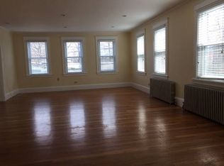 27 Elliot St FLOOR 2, Newton Highlands, MA 02461