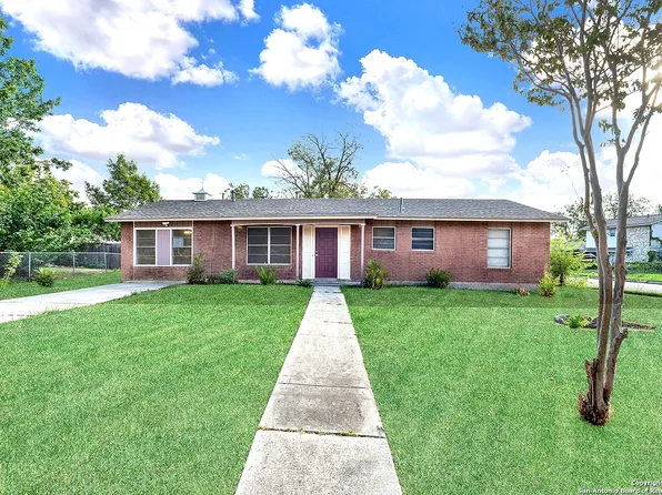 8011 PISTOL LN, San Antonio, TX 78227