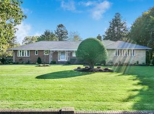 2 Southern Blvd, East Patchogue, NY 11772