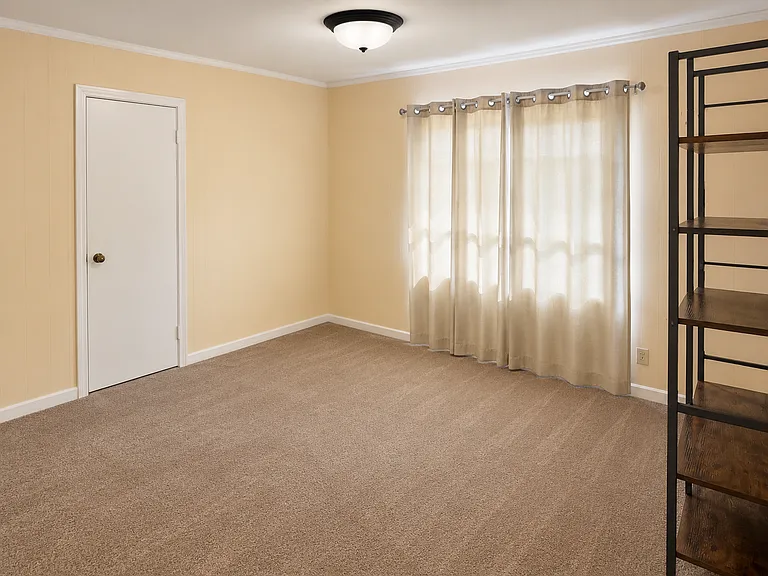1235 Magnolia Ave — Photo 5