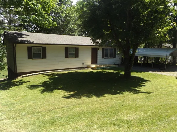 403 Victory Ln, Hillsville, VA 24343