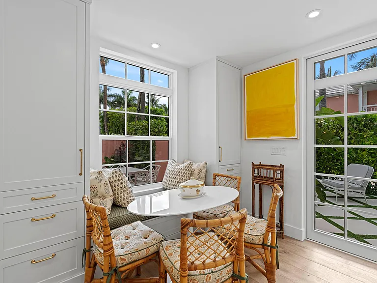 142 Peruvian Ave #1020 — Photo 7