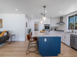 13212 Erwin St, Van Nuys, CA 91401