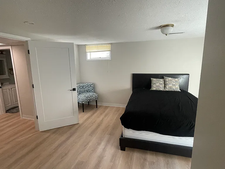 2605 S Elmwood Ave — Photo 14
