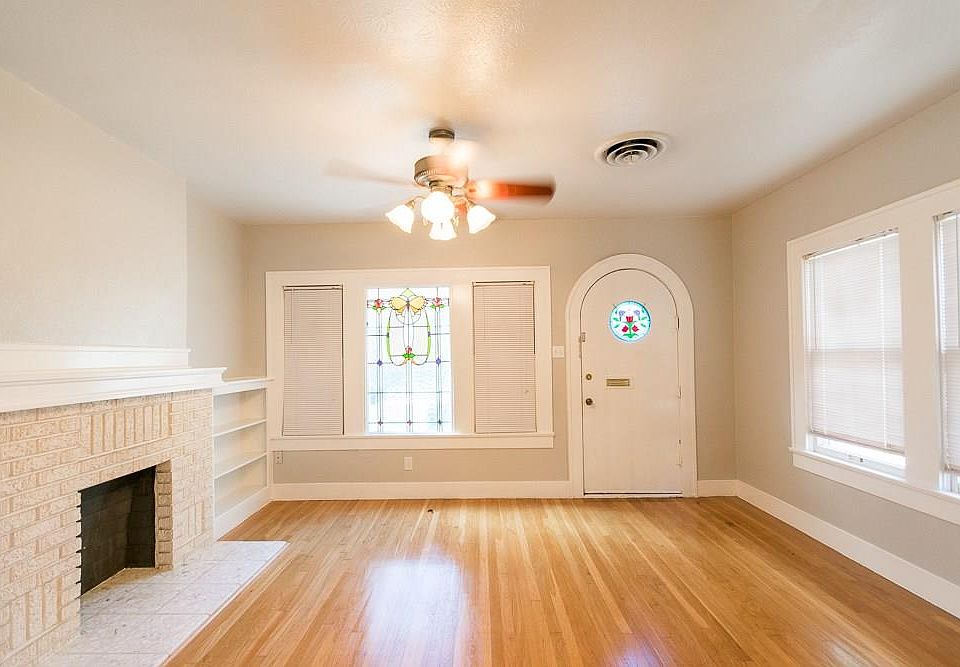 1st image of 3235 Odessa Ave