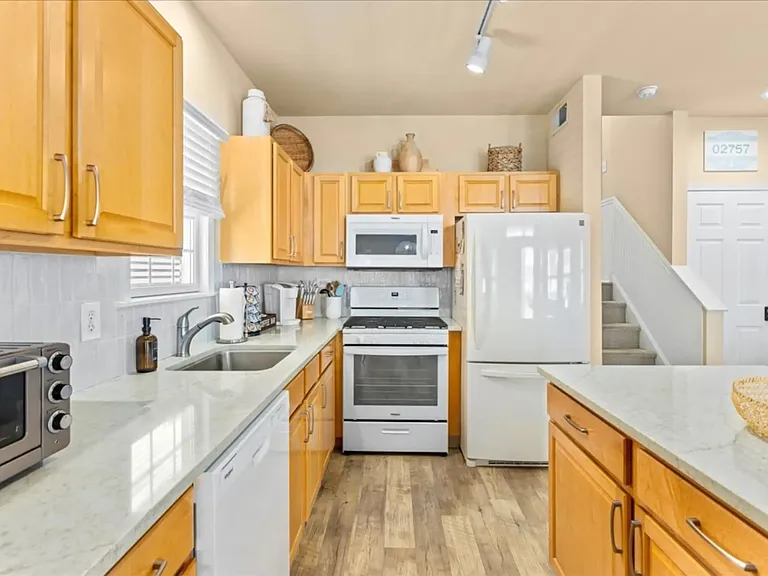 2757 Asbury Ave #A — Photo 16