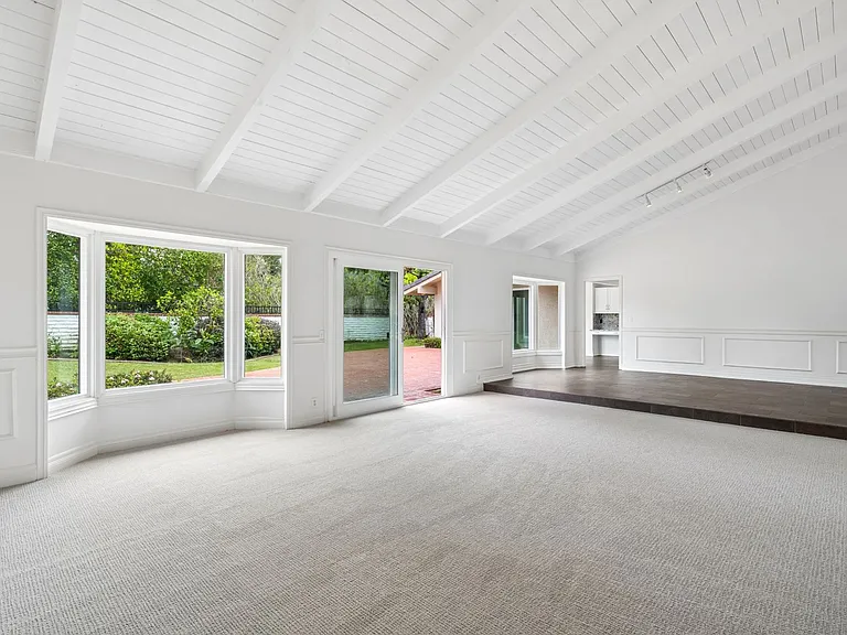 17 Pinehurst Ln — Photo 10