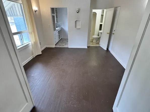 704 12th St #9, Bremerton, WA 98337