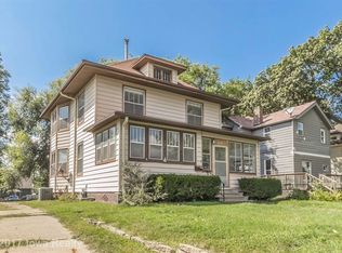 1614 E 9th St, Des Moines, IA 50316