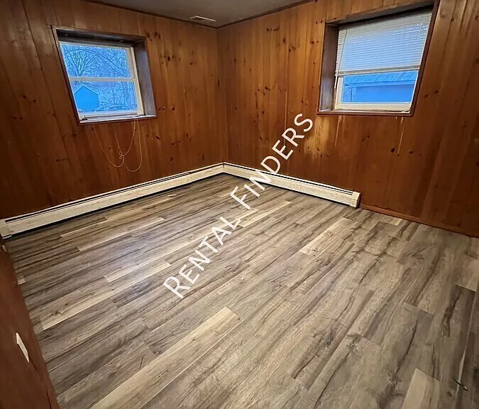 222 E Main St #7 — Photo 7