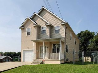 804 Red Lion Rd, Philadelphia, PA 19115