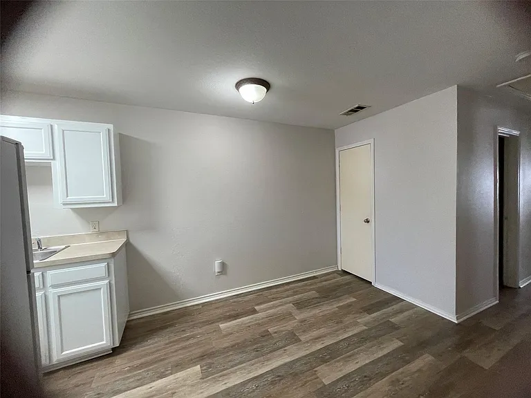 5217 Calloway St #B — Photo 4