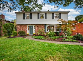 372 Cavan Dr, Pittsburgh, PA 15236