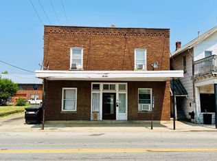 14 W Columbus St #A, Mount Sterling, OH 43143