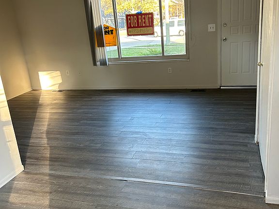 dining area/living room