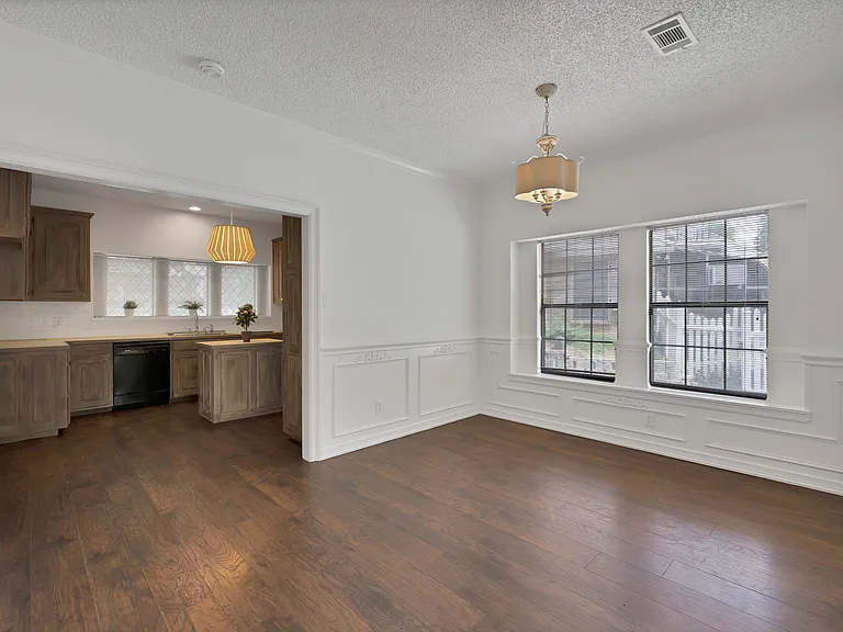 4219 Oak Springs Dr — Photo 27
