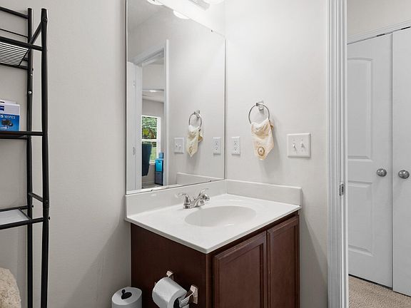 5th image of 804 Thornberry Court Spg