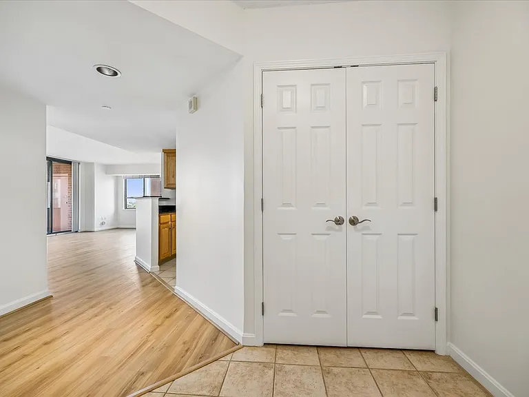 11710 Old Georgetown Rd #1029 — Photo 4