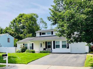 9 Cherry Bend Dr, Howell, NJ