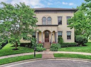 1899 Horseguard Clse, Carmel, IN 46032