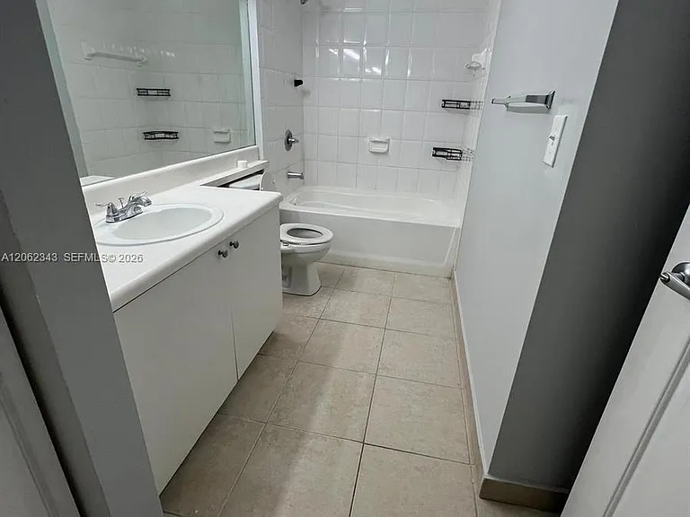 8020 N Nob Hill Rd #102 — Photo 9