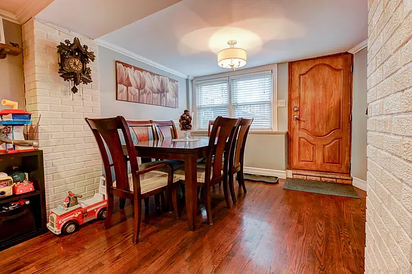 Sold by E House Realty & Management Inc. | media 5