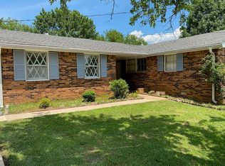 2942 Anderson Rd, Nashville, TN 37217