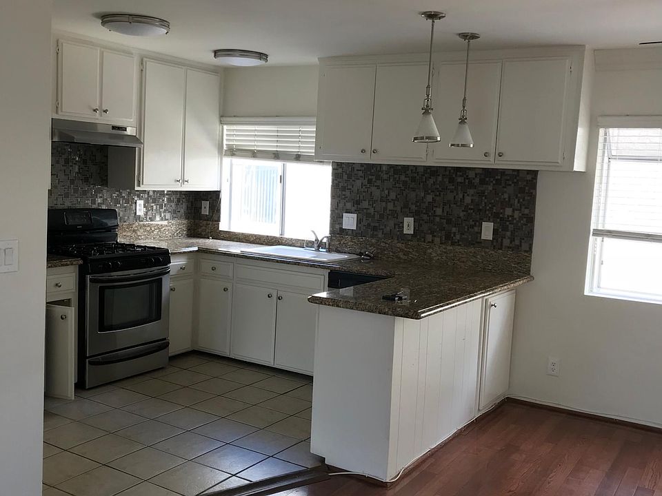 1st image of 1101 Laveta Ter APT 20