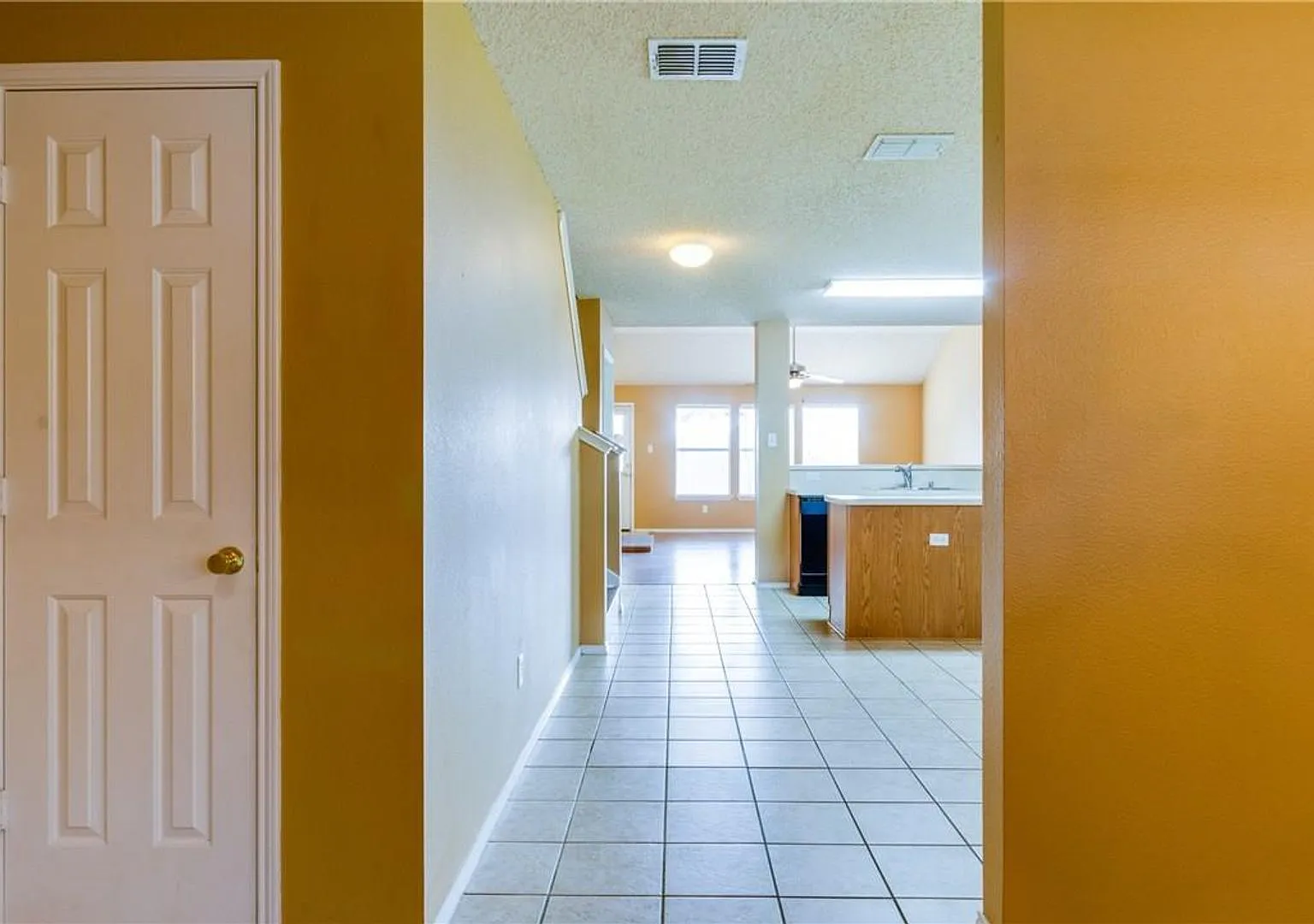 Large home in highly sought after area in Wylie! — Photo 3