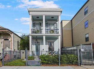 1809 Carondelet St, New Orleans, LA 70130