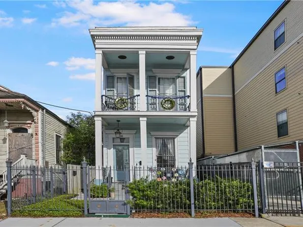 1809 Carondelet St, New Orleans, LA 70130