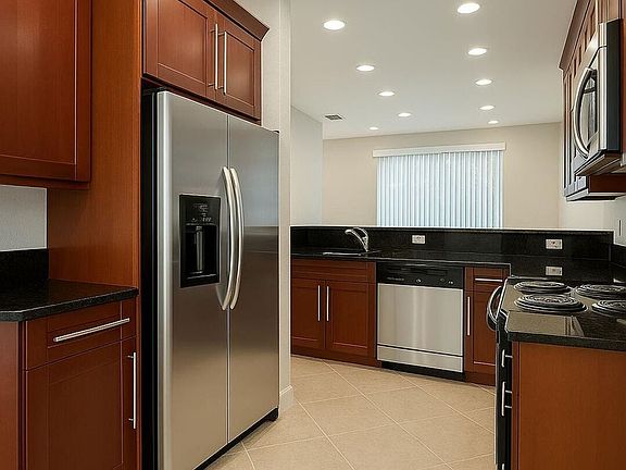3rd image of 5140 NW 30th Ln