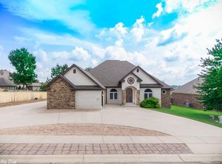 3820 Commonwealth Dr, Bryant, AR 72022