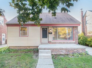 9682 Ruth Ave, Allen Park, MI 48101