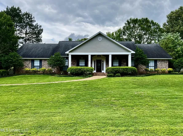 118 Richmond Dr, Brandon, MS 39042