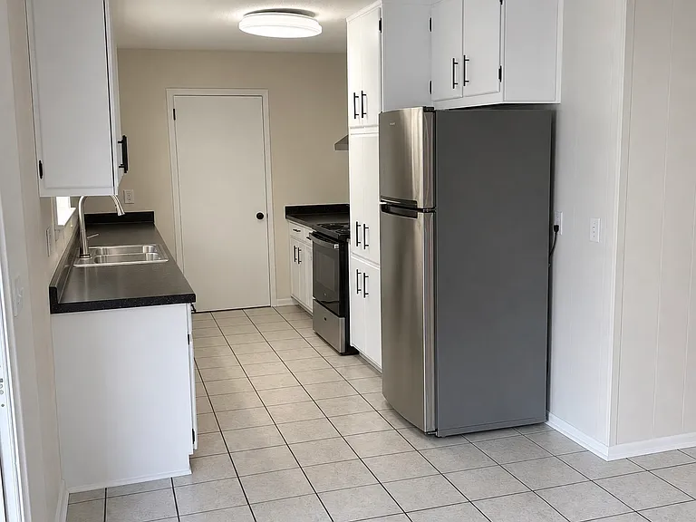 8007 Karr St — Photo 4