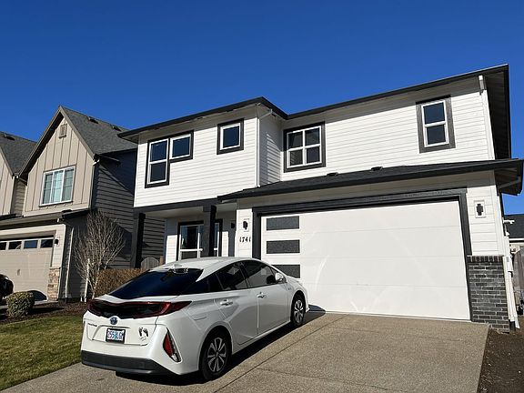3rd image of 1741 Silverstone Dr