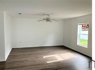 38627 Rose Ln, Zephyrhills, FL 33542