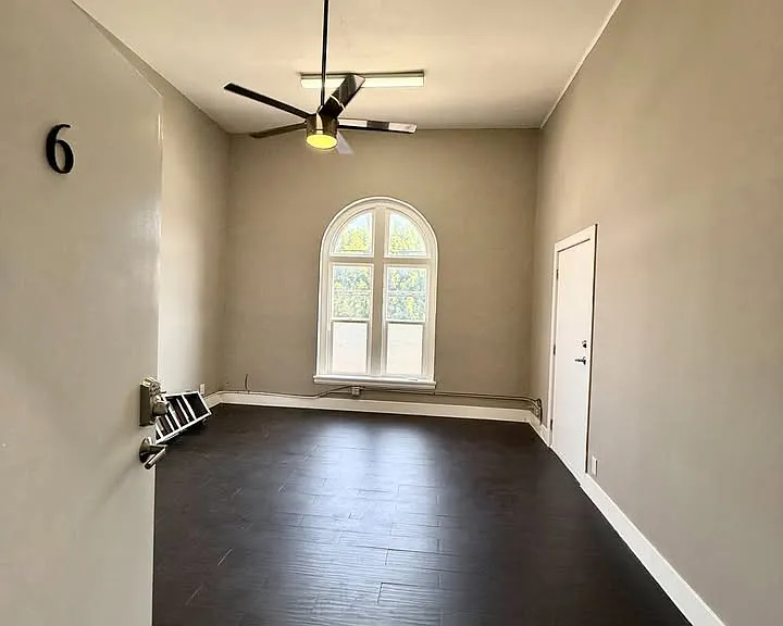 2330 E Cesar E Chavez Ave #5 — Photo 6