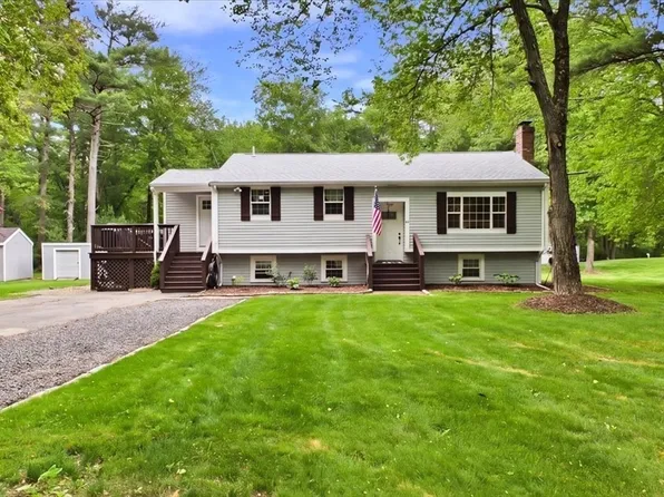 84 Seekell St, Taunton, MA 02780