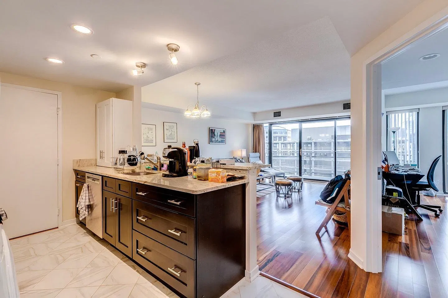 1 bed, 1.0 bath, 765 sqft, $2,900 — Photo 3