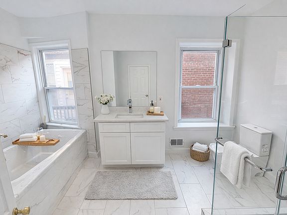 3rd image of 1312 Park Rd NW #2